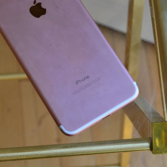 Iphone 7+ For parts only - Picture 7 of 12